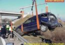 Nö:  Auffahrender Lkw schleuderte Pkw auf Grünfläche