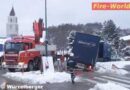 Nö: Lkw steckte im Kreisverkehr fest