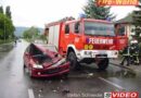 Nö: Tanklöschfahrzeug auf Alarmfahrt von Pkw gerammt