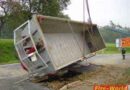Oö: Lkw-Bergung Wartberg ob der Aist