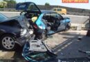 Nö: Auffahrunfall mit mehreren Pkws – Eine Person eingeklemmt