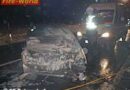 Pkw-Brand mit Menschenrettung nach Verkehrsunfall in Schwadorf
