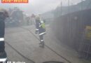 Sbg: Werkstättenbrand mit mehreren Gasflaschen in Hallein  / Bad Dürrnberg
