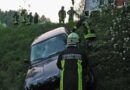 Oö: Pkw stürzte in mehrere Meter tiefen Graben