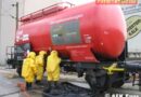 Oö: Gefahrgutübung mit Kesselwaggon am Bahnhofsgelände Enns