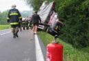 Oö: Klein-LKW von Fahrbahn abgekommen