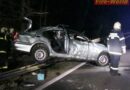 Oö: Verkehrsunfall mit Todesfolge in Enns – Personen aus Pkw geschleudert