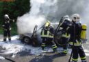 Nö: Fahrzeug auf der A4 komplett ausgebrannt