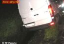 Nö: Lieferwagen von der Fahrbahn abgekommen
