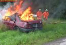 Oö: Einsatzübung: Fahrzeugbrand und eingeklemmte Personen