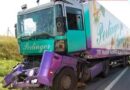 Nö: Lkw-Unfall mit eingeklemmter Person auf der A1 bei Oed