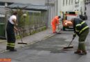 Oö: Ölaustritt – Einsatzkräfte durch rücksichtslosen Lenker gefährdet
