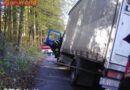 Oö: Seilwindenbergung bei Schräglagen-Lkw in Bad Ischl