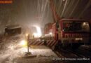Nö: Sattelschlepperbergung im Schnee-Chaos im Helenental