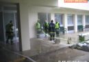 Oö: Fernwärme-Heißwasser-Austritt in Vöcklabrucker Schule