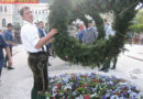 Oö: FF Bad Ischl unterstützt GTEV D’Ischler beim Maibaum aufstellen