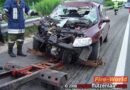 Nö: Auto prallte auf Sattelschlepper auf und wurde mitgeschliffen