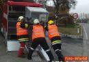 Nö: Zwei Feuerwehren nach Auffahrunfall auf B 4 im Öleinsatz