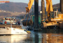 Nö: 800-Tonnen-Frachtschiff bei Melk auf der Donau auf Grund gelaufen