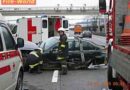 Nö: Fahrzeug fährt auf Leitschiene auf