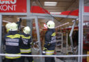 Nö: Pkw rast in Gänserndorf in ein Büroartikelgeschäft