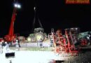 Oö: Kraneinsatz bei Traktor-/Pkw-Unfall in Neukirchen bei Lambach