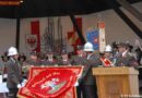 Tirol: Feuerwehrfahne zum 120. Geburtstag der Feuerwehr Schlitters