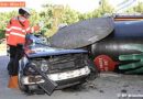 D: Cabrio krachte frontal gegen eine Litfaßsäule