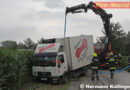 Oö: Lkw in Fraham in Maisfeld gestürzt