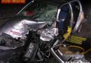 Oö: Schwerverletzte Lenkerin von der Feuerwehr aus Fahrzeug befreit