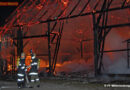 Nö: Scheune in Wilhelmsburg in Flammen