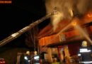 Oö: Drehleiter bei Wohnhausbrand in Teufenbach im Einsatz