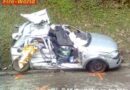 Nö: Verkehrsunfall zwischen Pkw und Lkw -> Menschenrettung auf der B31