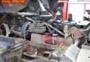 Nö: Klein-Lkw in Baustelle in Schräglage
