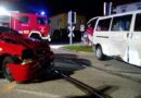Oö: Fünf Verletzte bei Kollision zwischen Pkw und Kleinbus