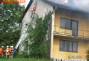 Oö: Alarmstufe II bei Dachstuhlbrand eines Wohnhauses in Pram