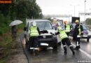 Nö: Transporter verunfallt auf der A21 -> Ladung auf Fahrbahn verstreut