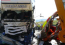 Oö: 3 Bergegeräte bei Lkw-Auffahrunfall mit Todesfolge auf A8 im Einsatz