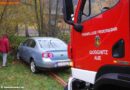 Nö: Fahrzeugbergung aus Bach