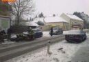 Nö: Schleuderfahrt im Schnee -> Fahrzeugbergung für er Florianis