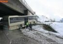 Nö: Zusammenstoß zwischen Autobus und Tanklastzug
