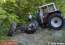Oö: Traktor in Micheldorf rund 40 m in Wald abgestürzt