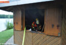 Deutschland: Hütte am Baggersee Untergrombach in Brand gesetzt