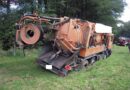 Nö: Kanalspülwagen in Wiese versunken