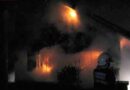 Oö: Nebengebäude mit Heizlager in Vollbrand