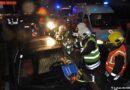 Nö: Feuerwehr befreit nach Unfall im Fahrzeug eingeschlossene Person