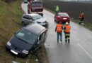 Nö: Zwei Pkw verunfallen in einer scharfen Kurve