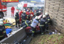 Stmk: Pkw zwischen Betonleitschiene und Lärmschutzwand eingeklemmt