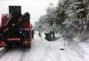 T: Fahrzeugüberschlag auf der tief winterlichen A12