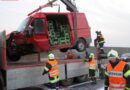 Nö: Transporter verunglückt auf der S5 -> Autofahrer befreien Unfallopfer